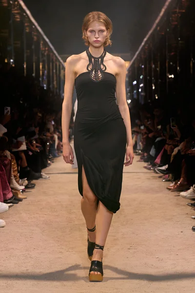 Look 5